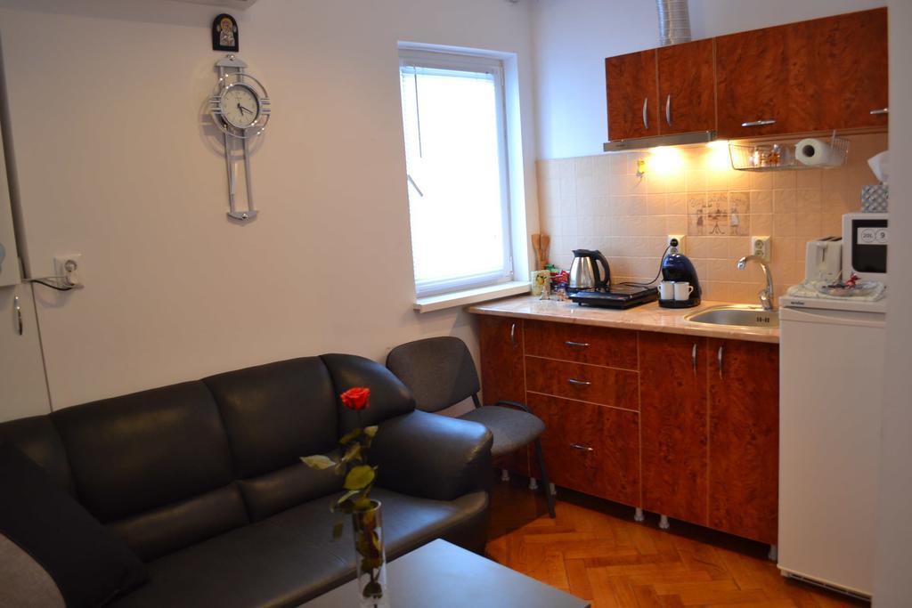 Victoria Studio Bucureşti Cameră foto